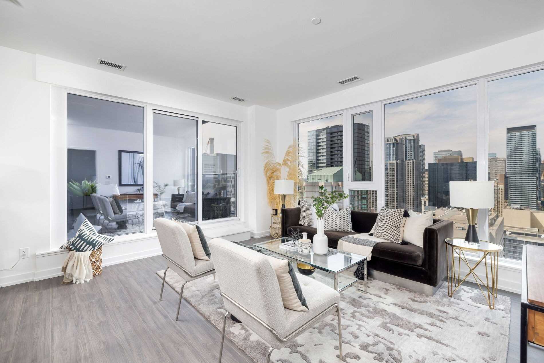 20 Edward St, #Ph4