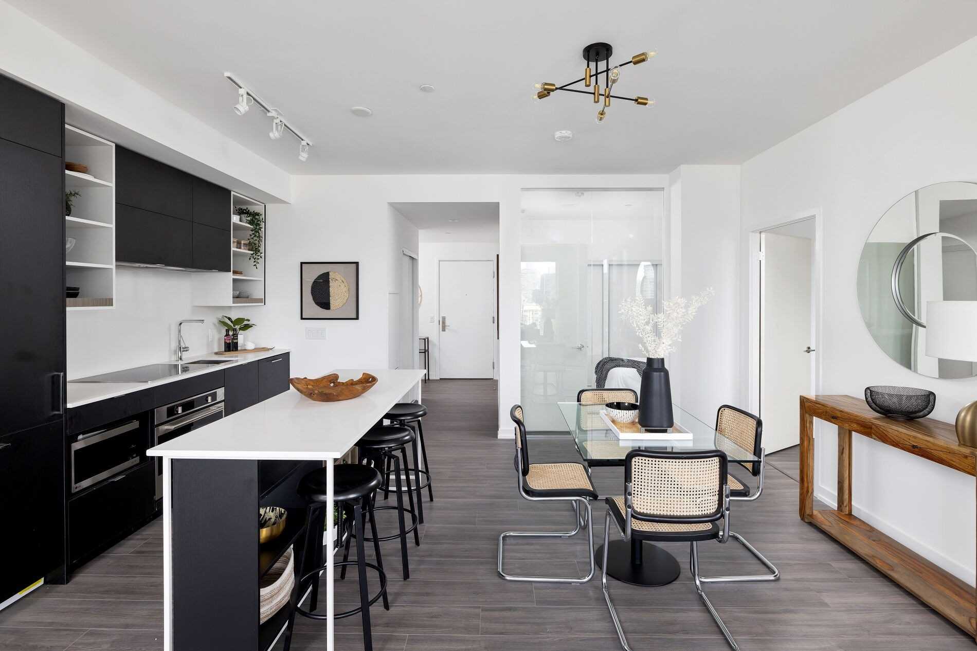 20 Edward St, #Ph4