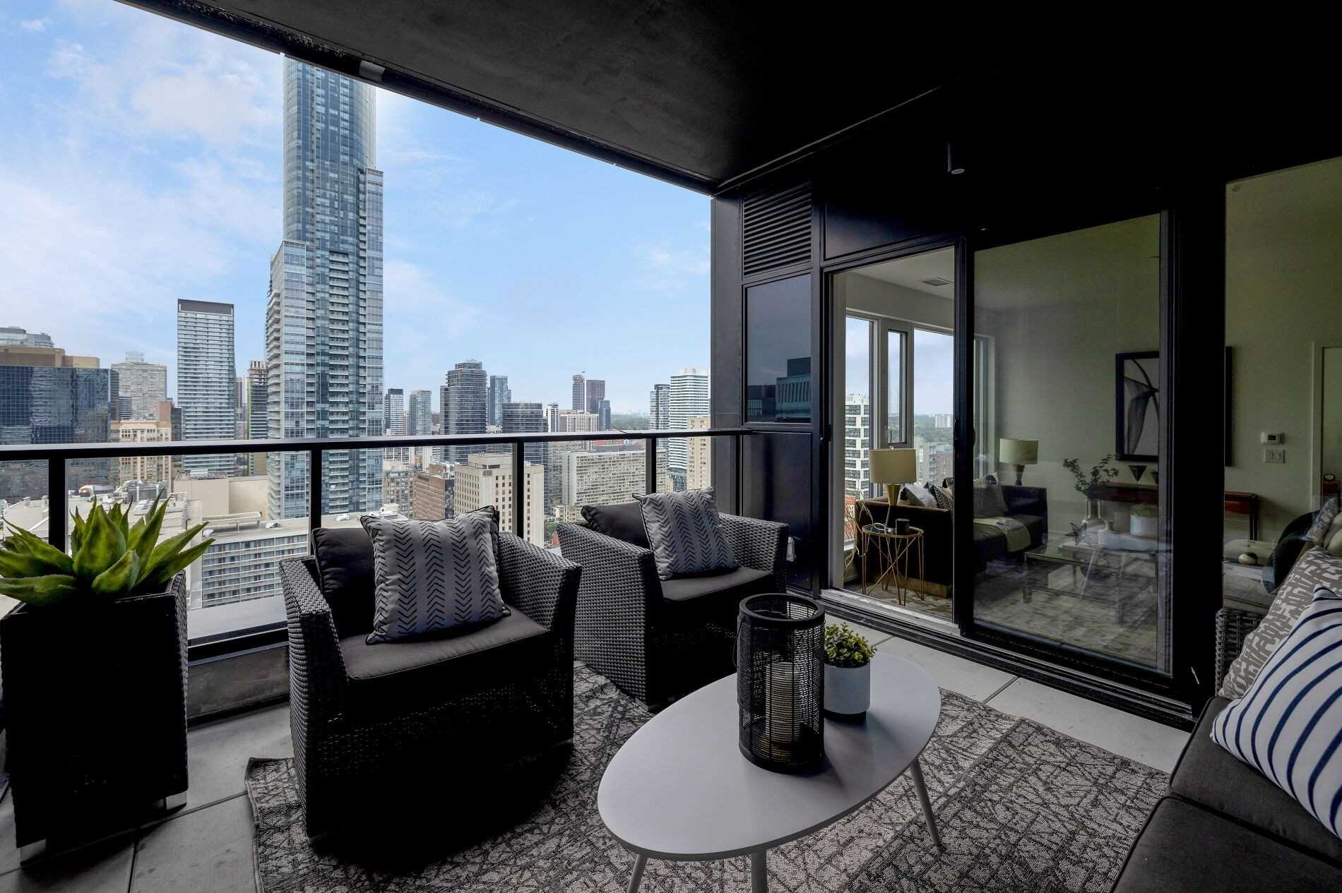 20 Edward St, #Ph4