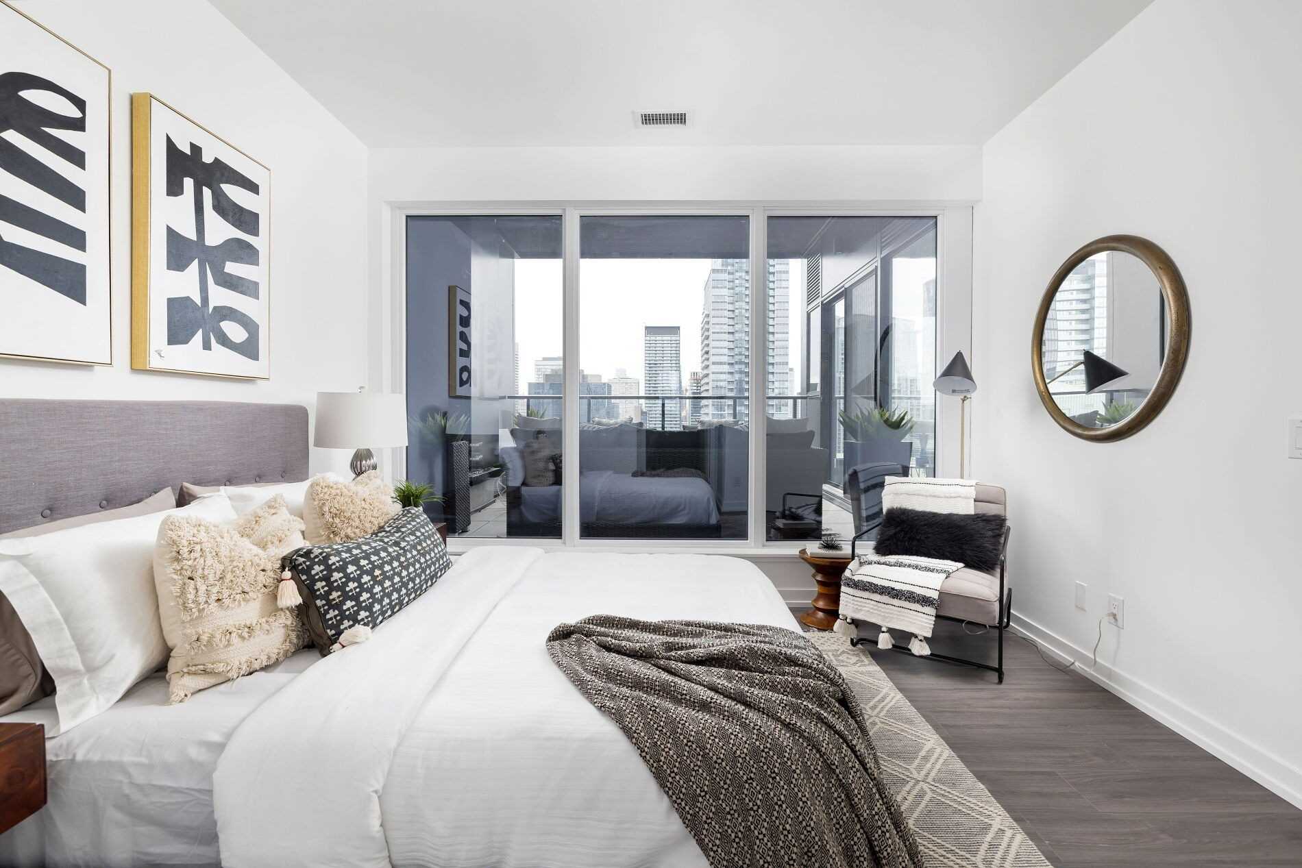 20 Edward St, #Ph4