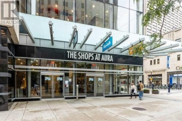 384 Yonge St, Toronto