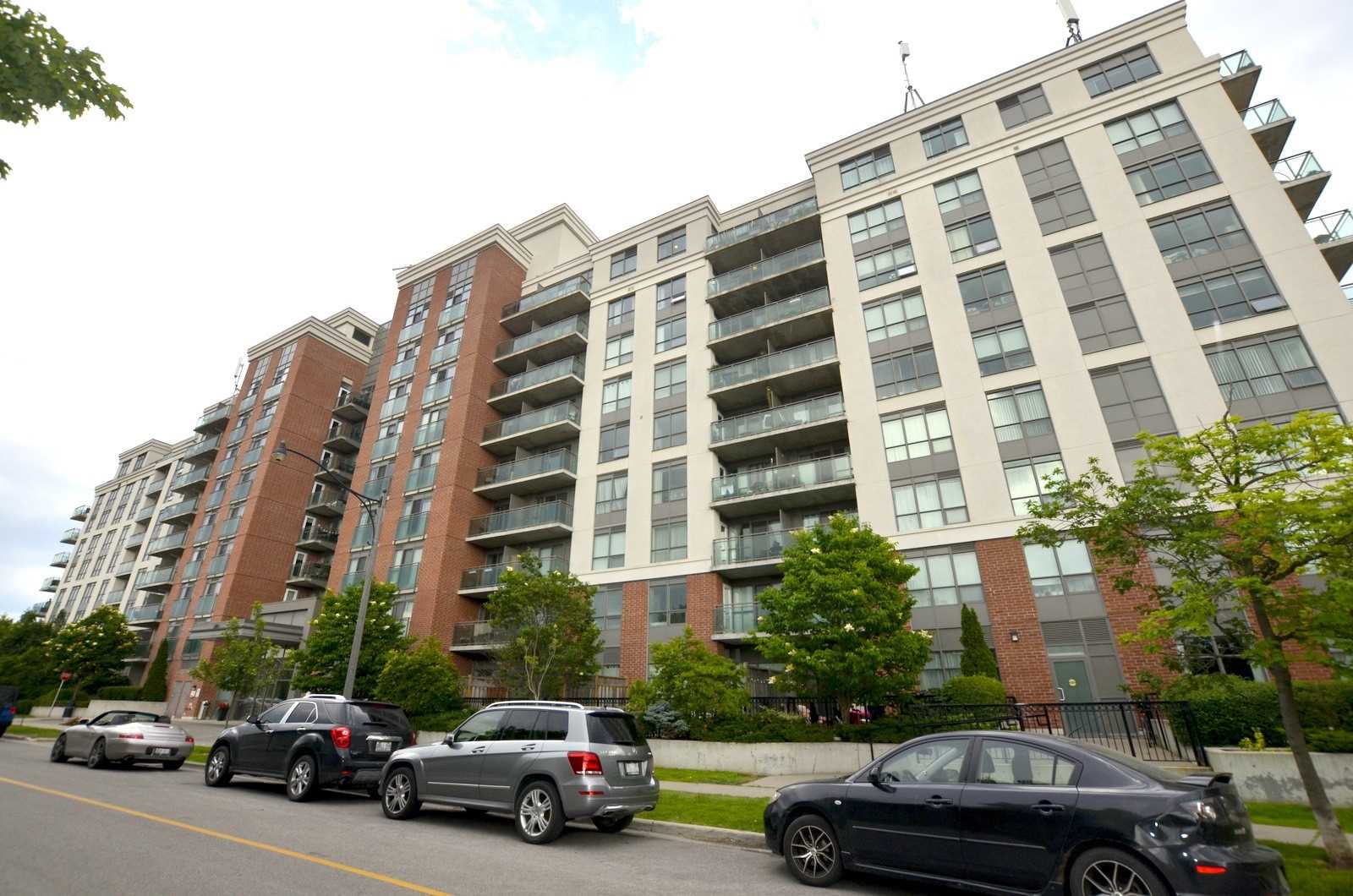 120 Dallimore Circ, #817
