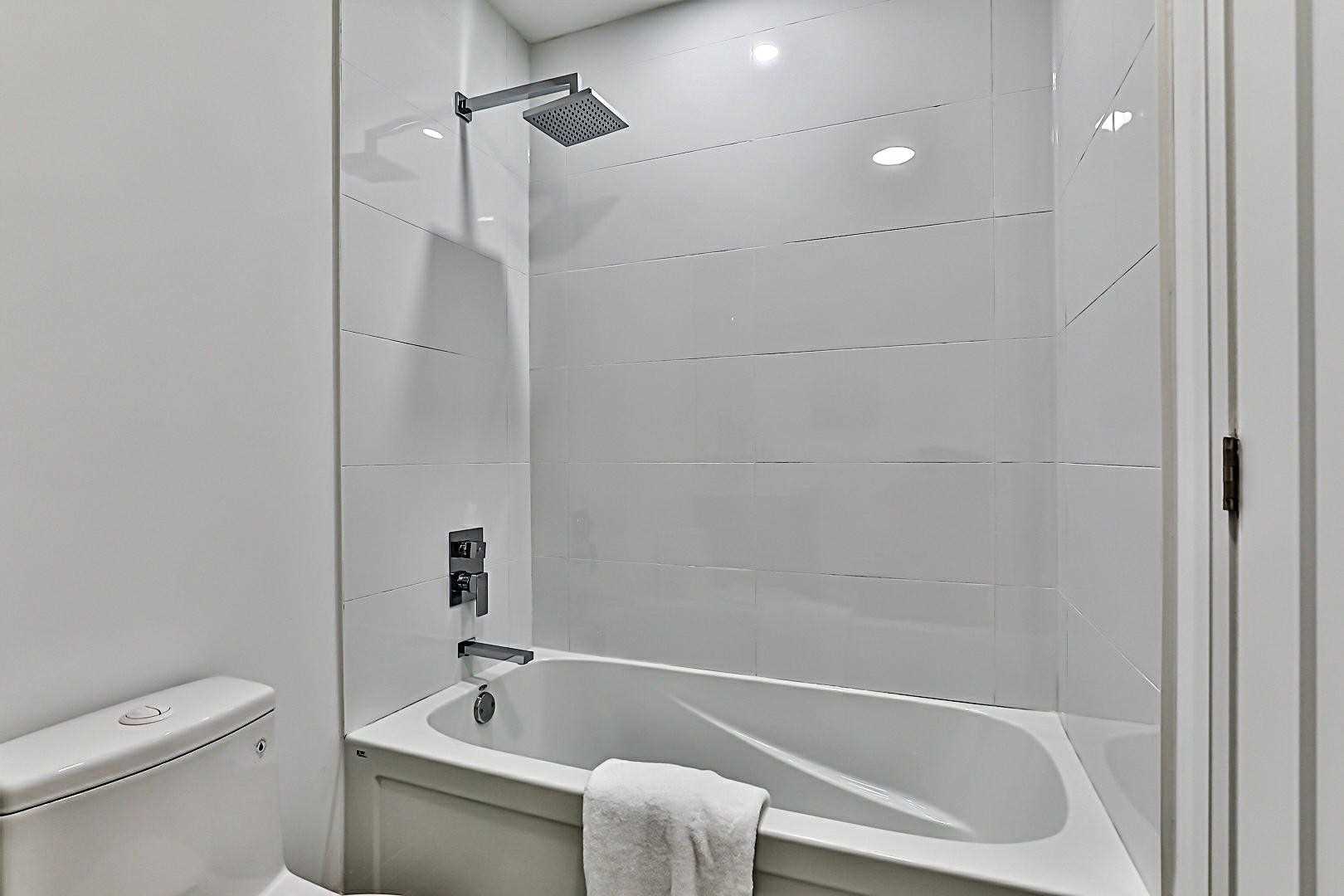 25 Dervock Crescent, #3