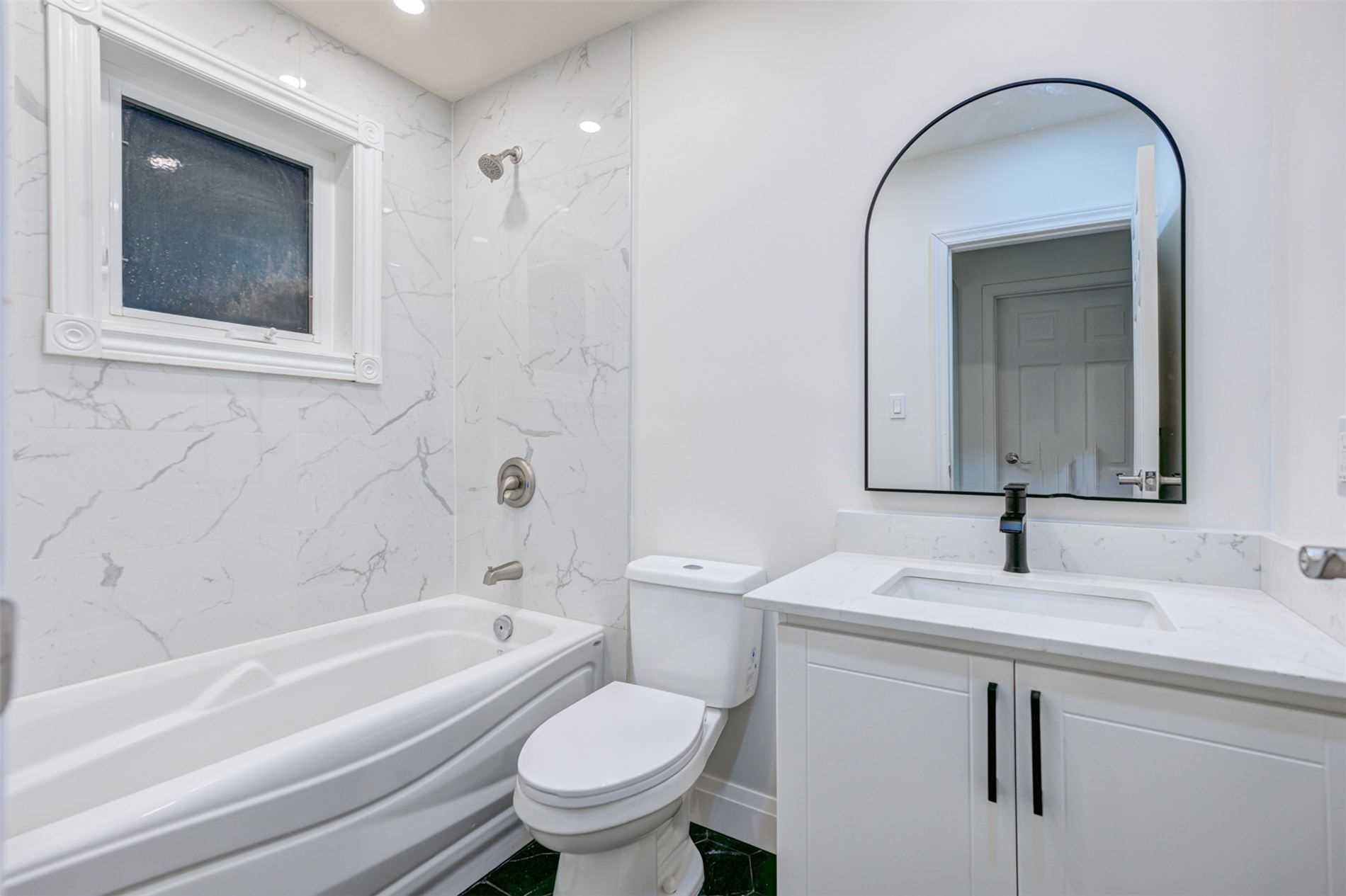 41 Summerhill Avenue #1