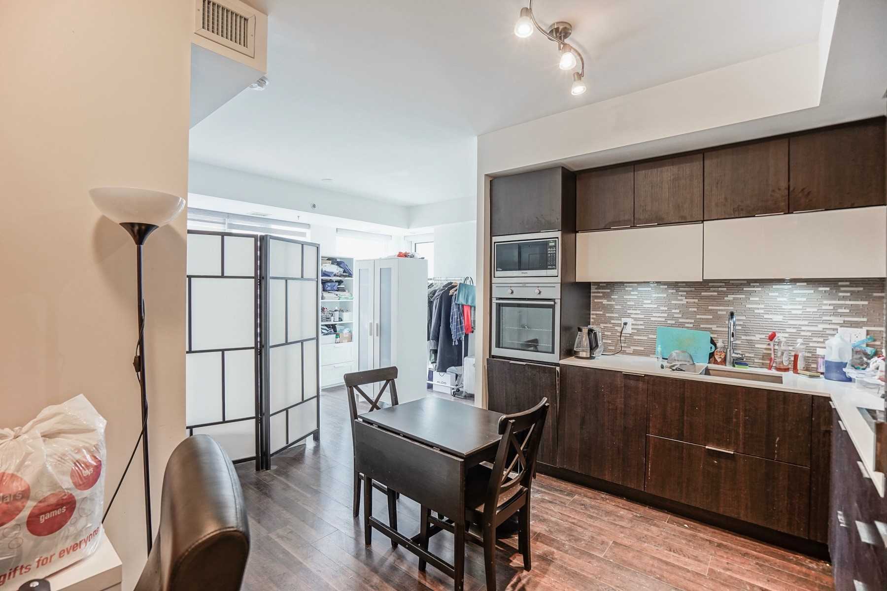 318 Richmond St, #1809