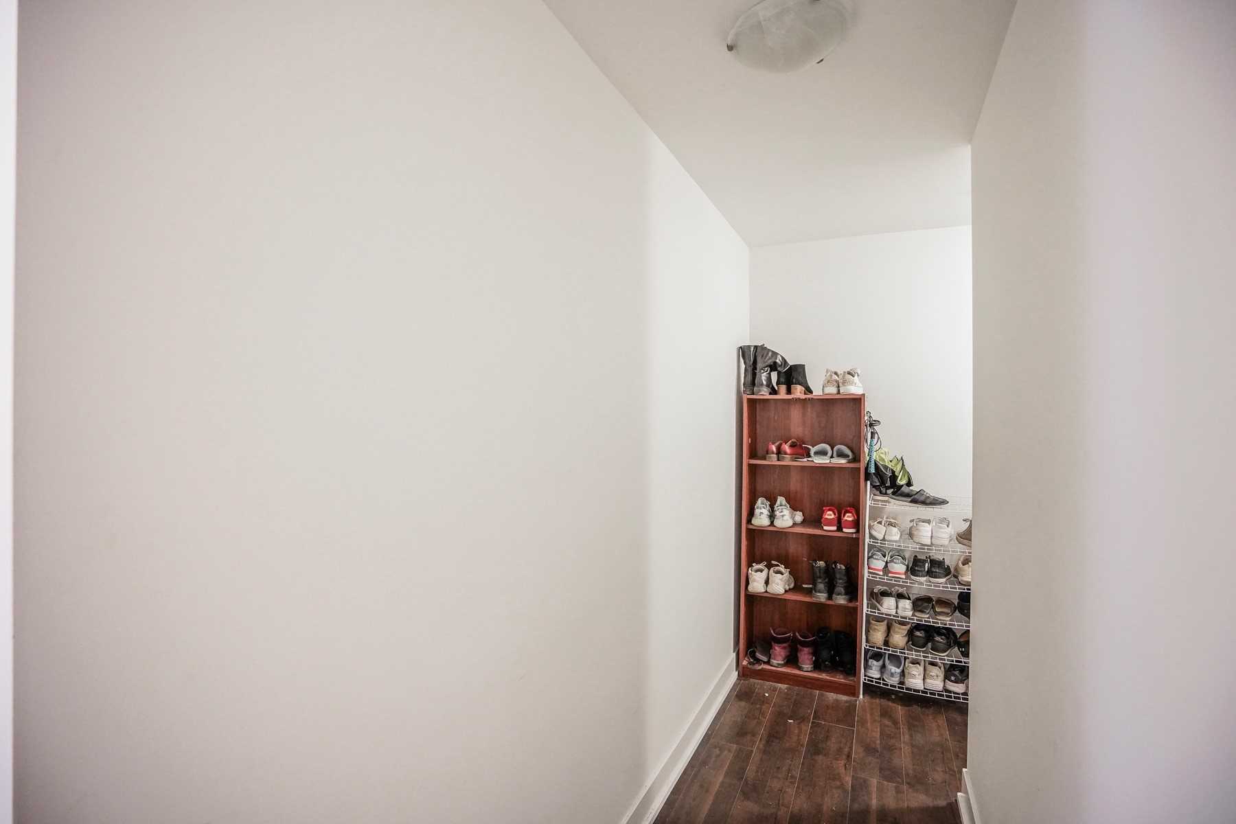 318 Richmond St, #1809