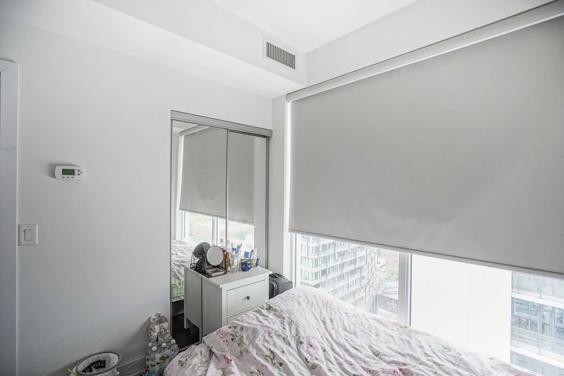 318 Richmond St, #1809