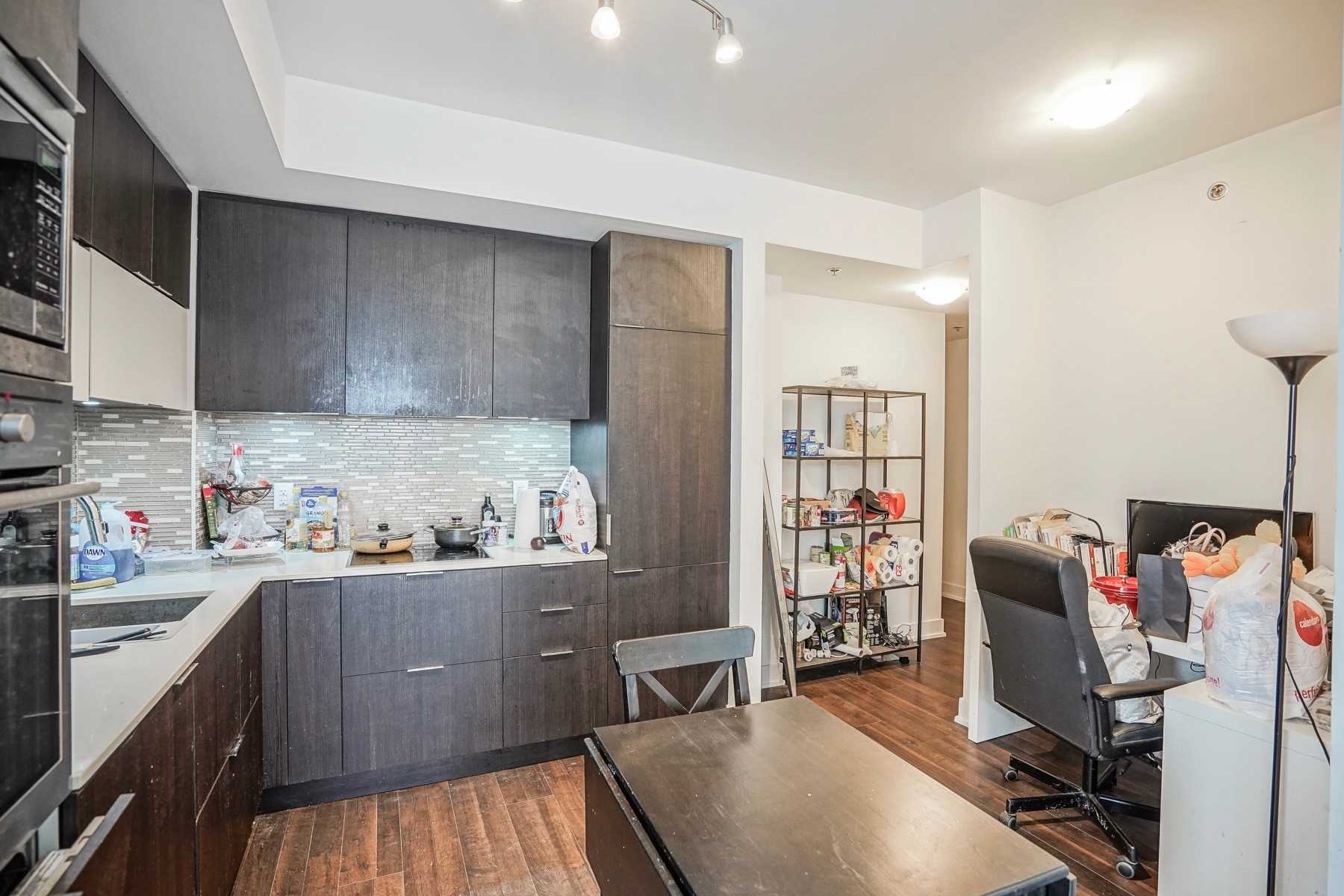 318 Richmond St, #1809