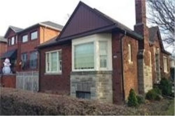 389 Lawrence Ave W, Toronto