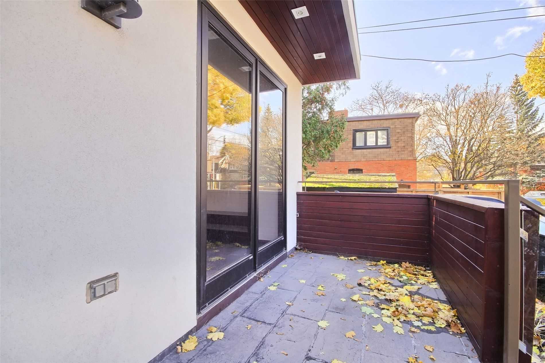 127 Orchard View Boulevard