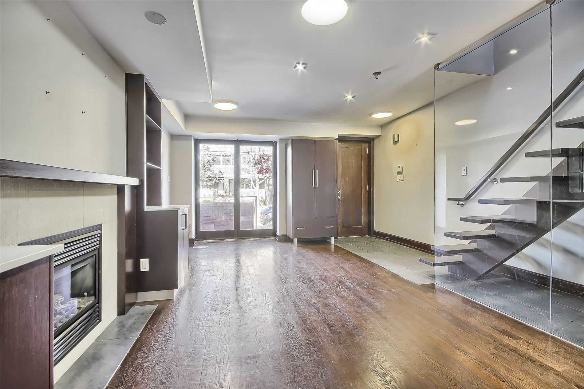 127 Orchard View Boulevard