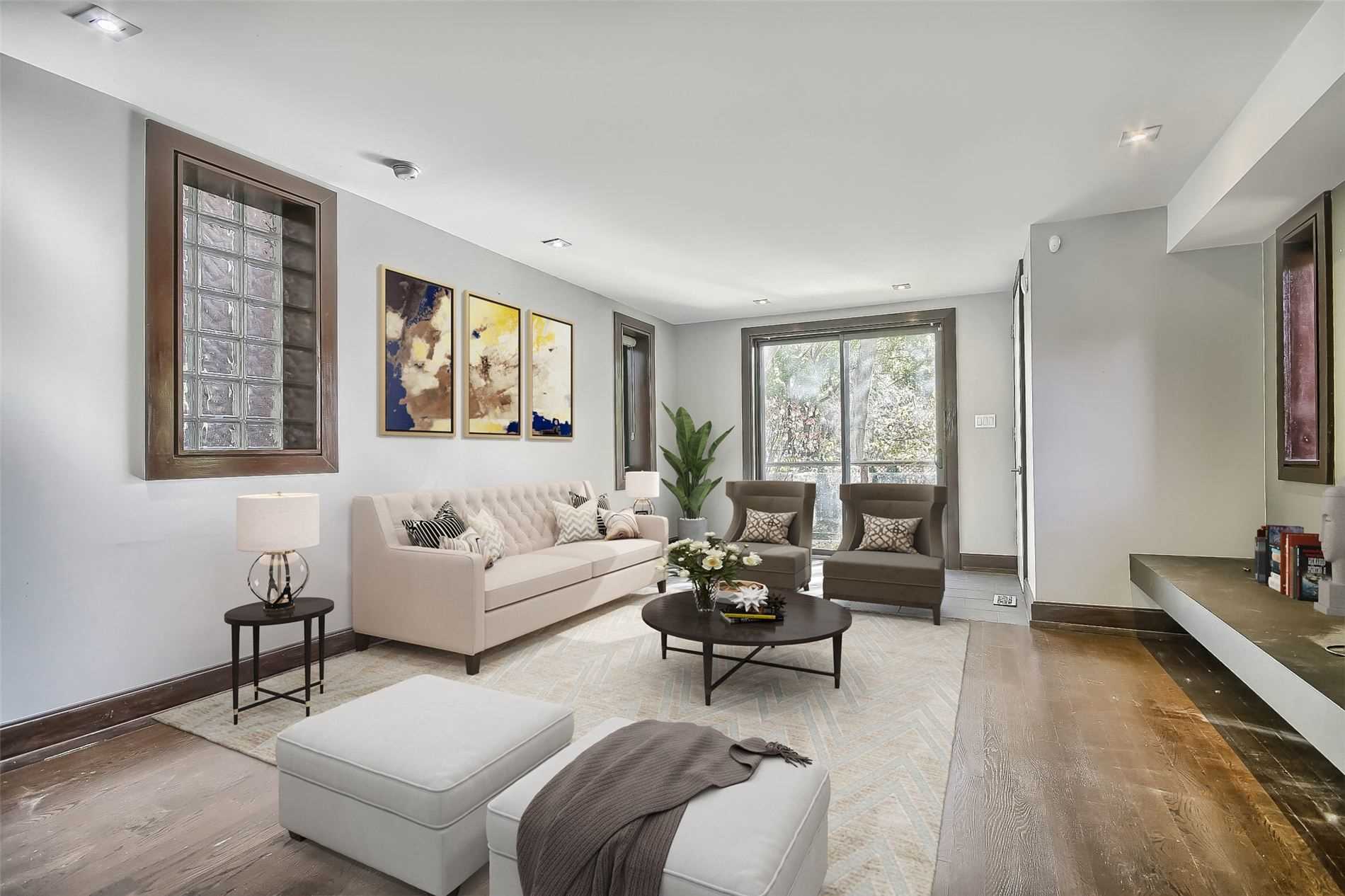127 Orchard View Boulevard