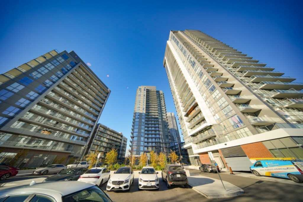 36 Forest Manor Rd, Toronto