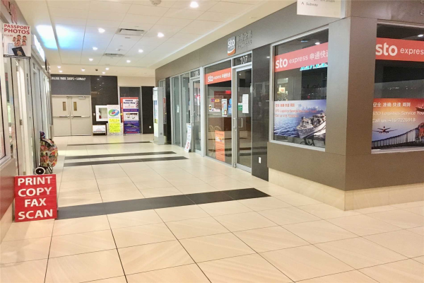 384 Yonge St, Toronto
