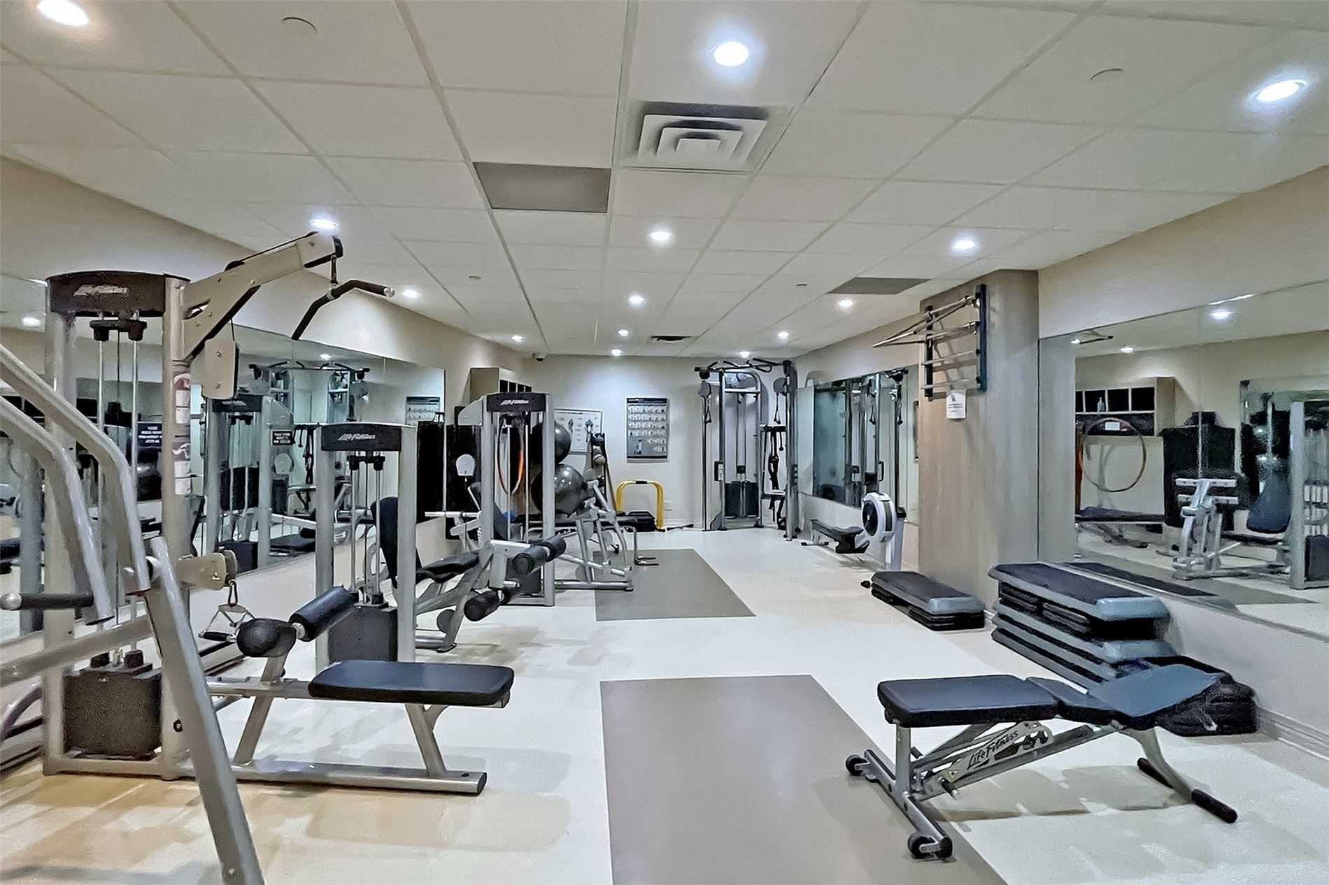 1555 Finch Avenue E, #1605