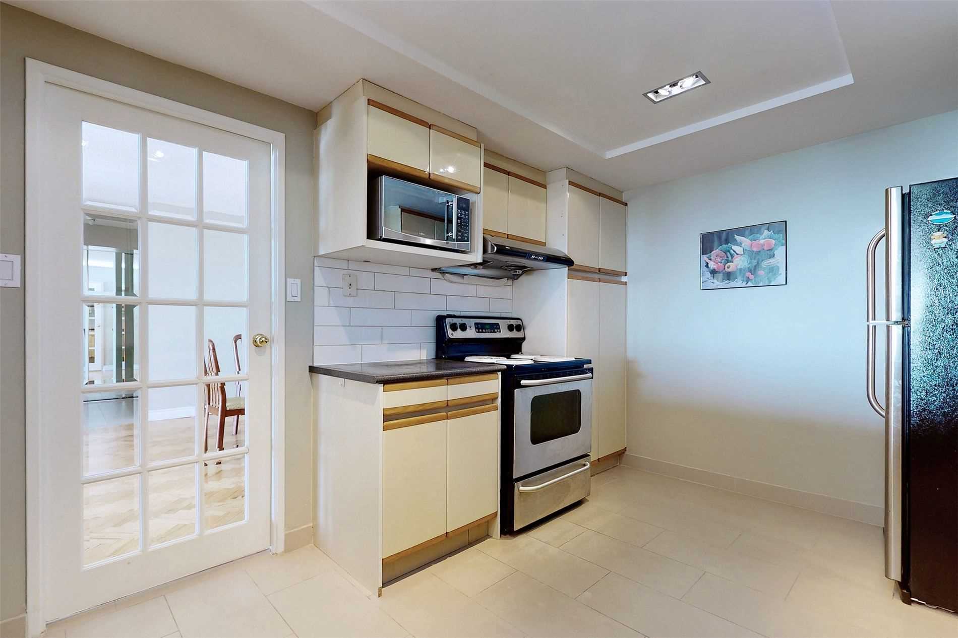 1555 Finch Avenue E, #1605