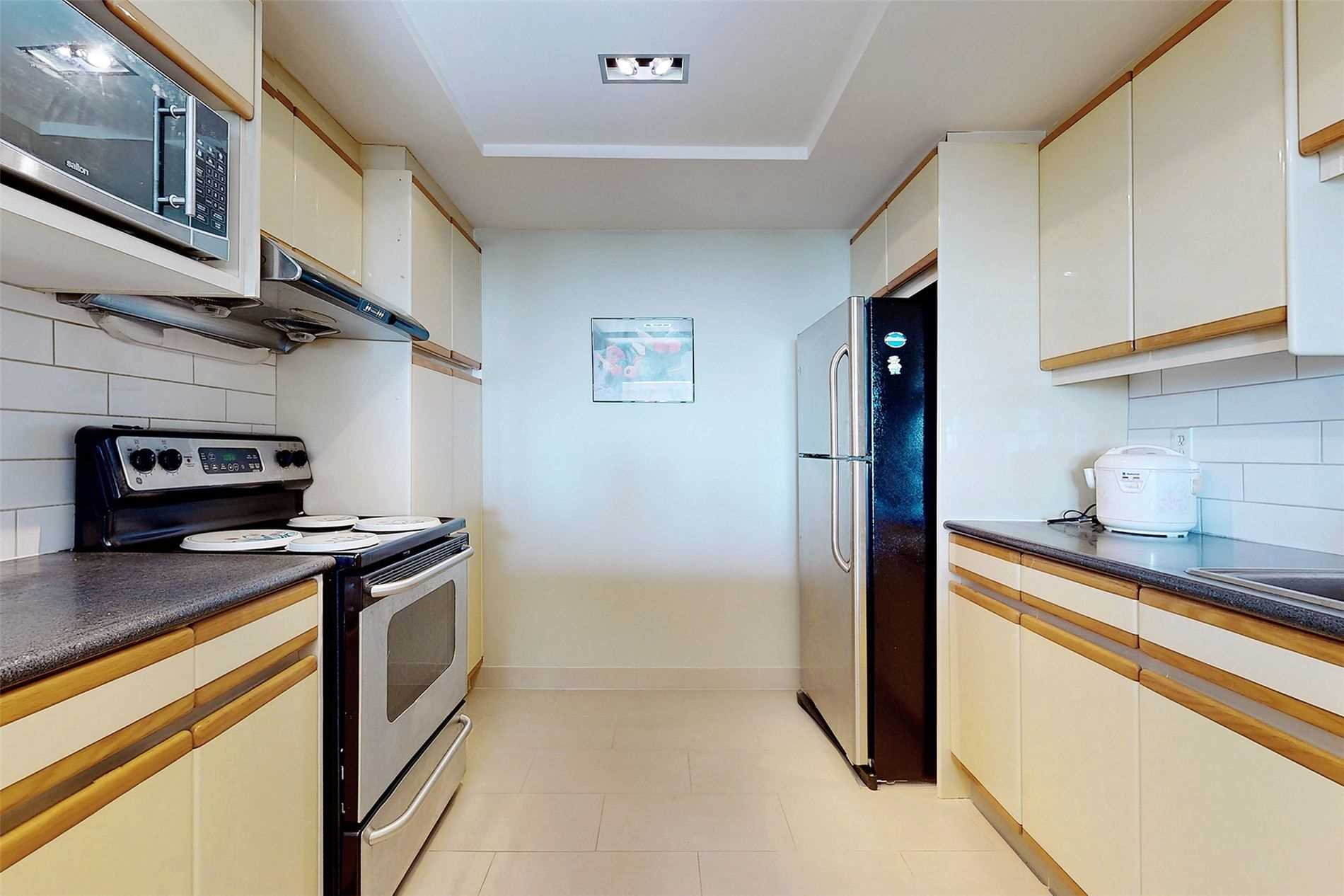 1555 Finch Avenue E, #1605