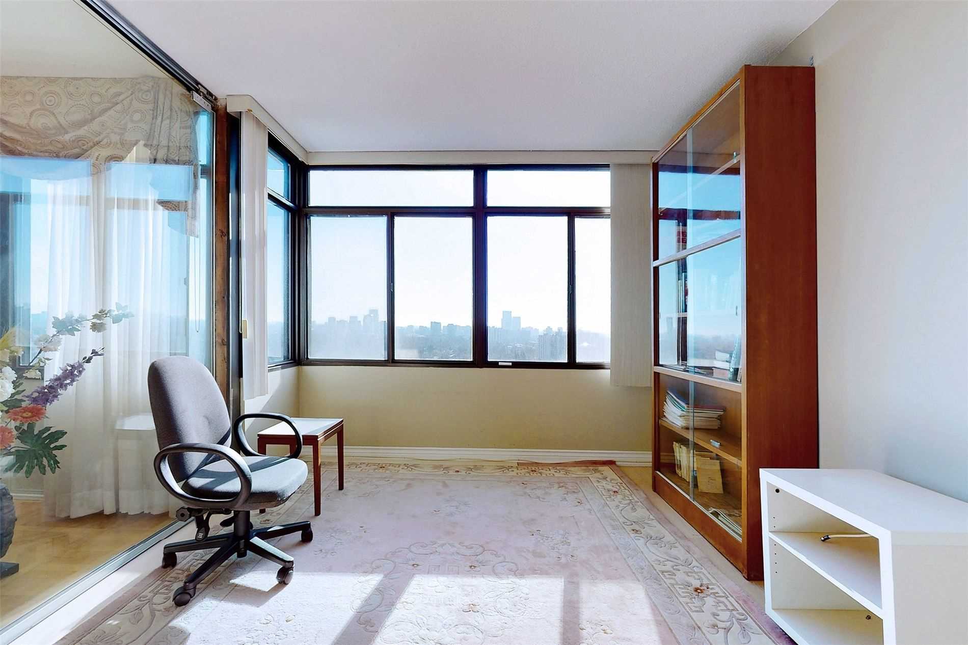1555 Finch Avenue E, #1605