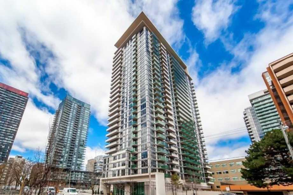 70 Roehampton Ave, Toronto