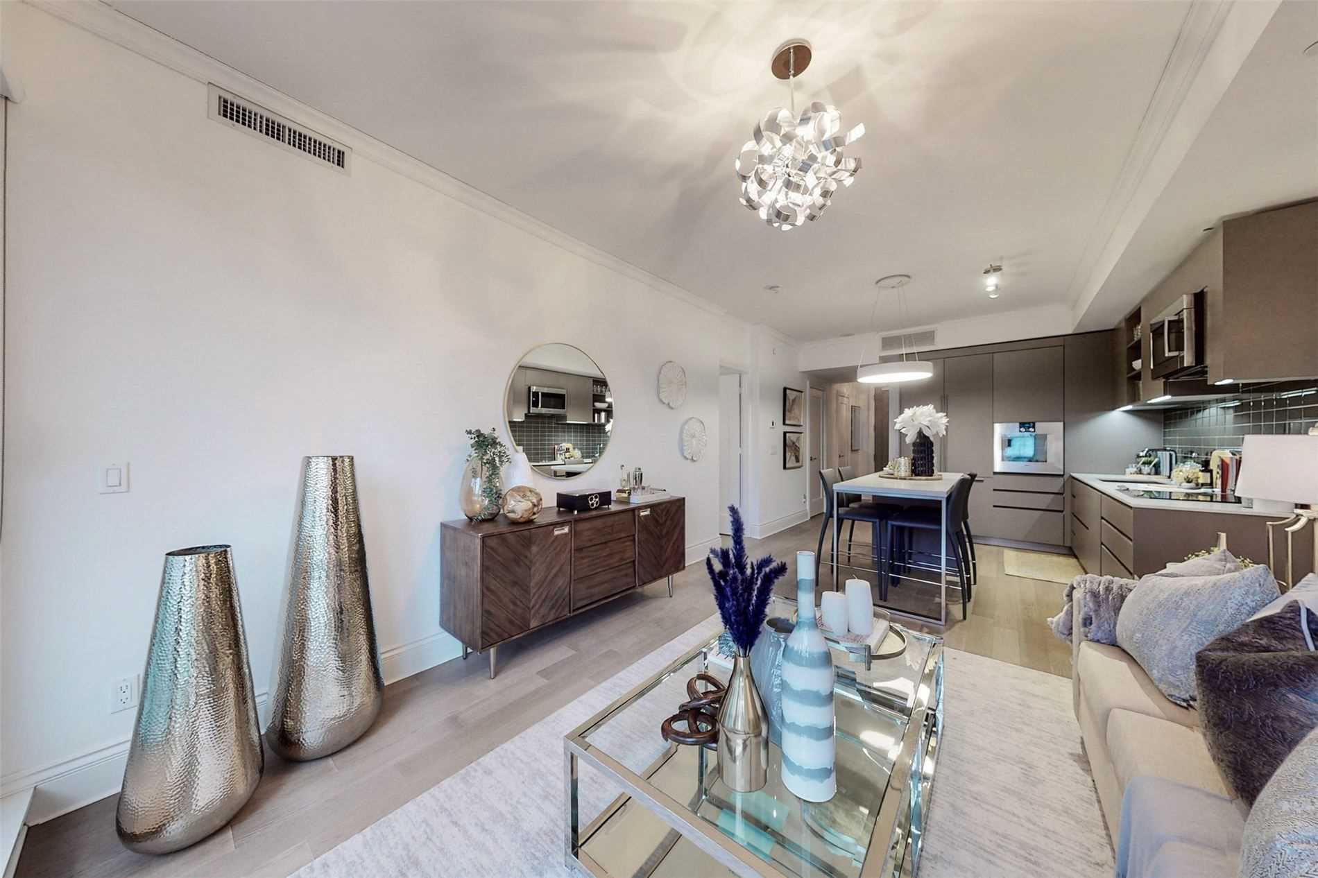 128 Pears Ave, #305