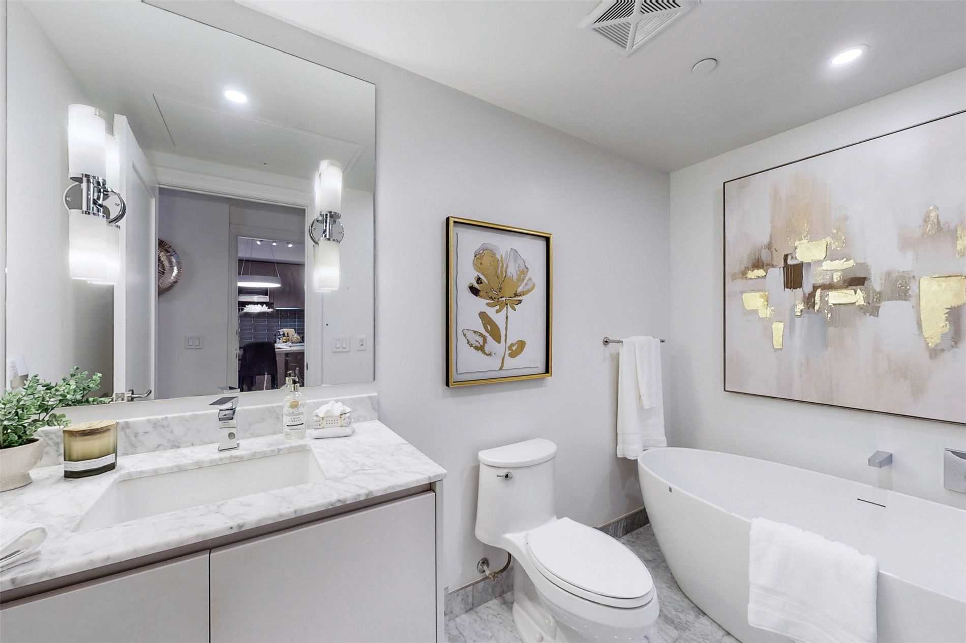 128 Pears Ave, #305