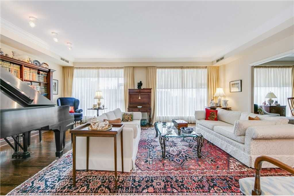 77 Avenue Rd, Toronto