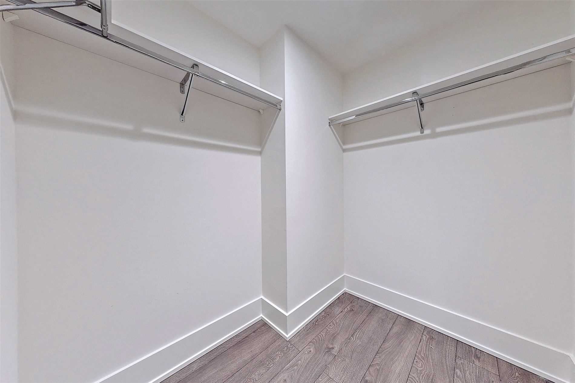 80 Vanauley Street #405