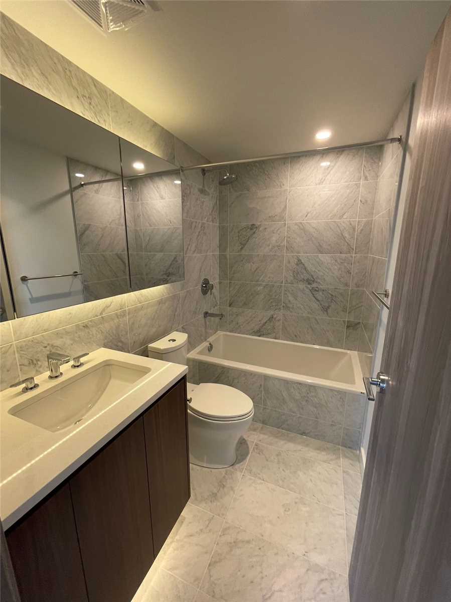 95 Mcmahon Dr, #3708