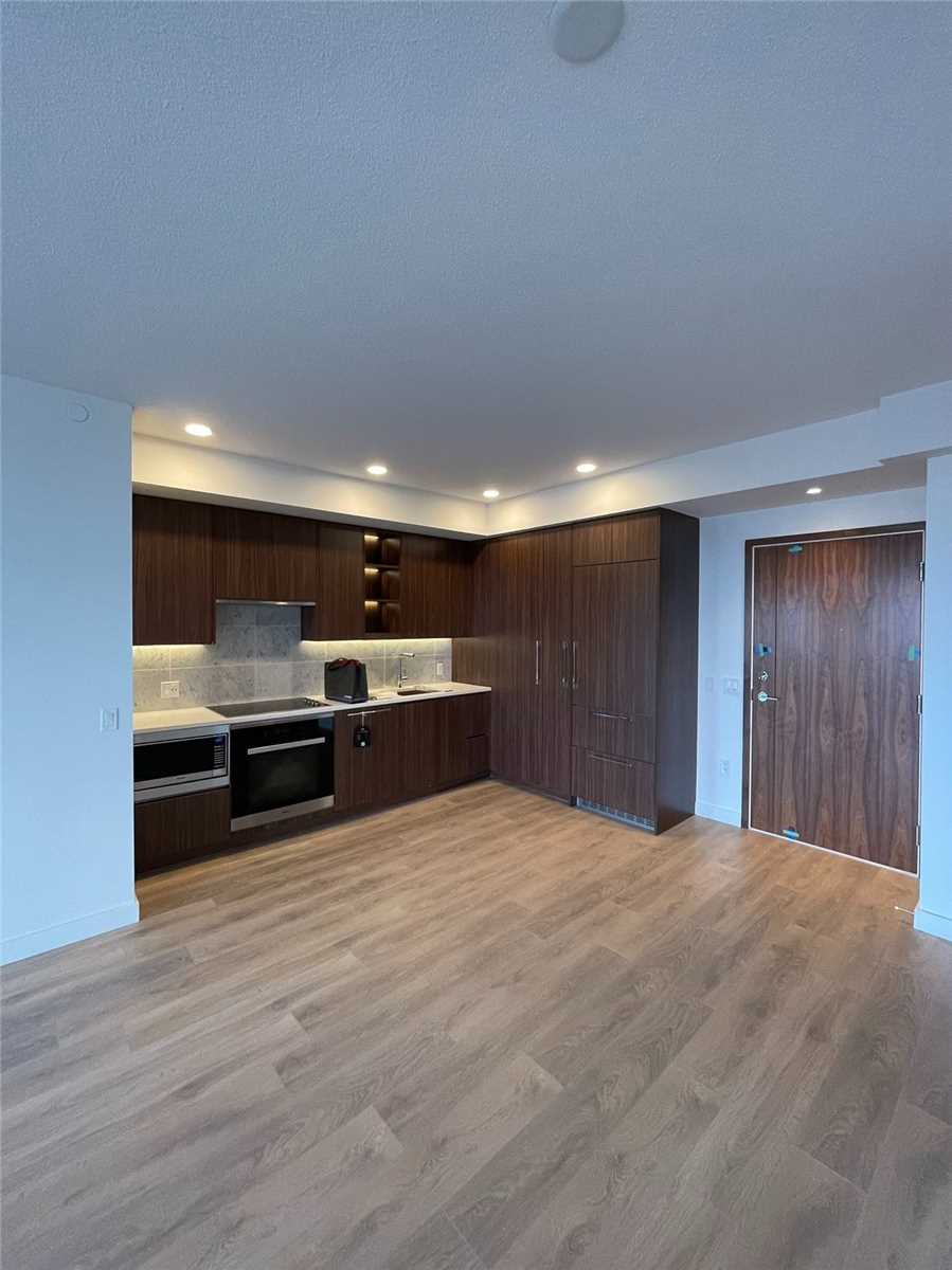 95 Mcmahon Dr, #3708