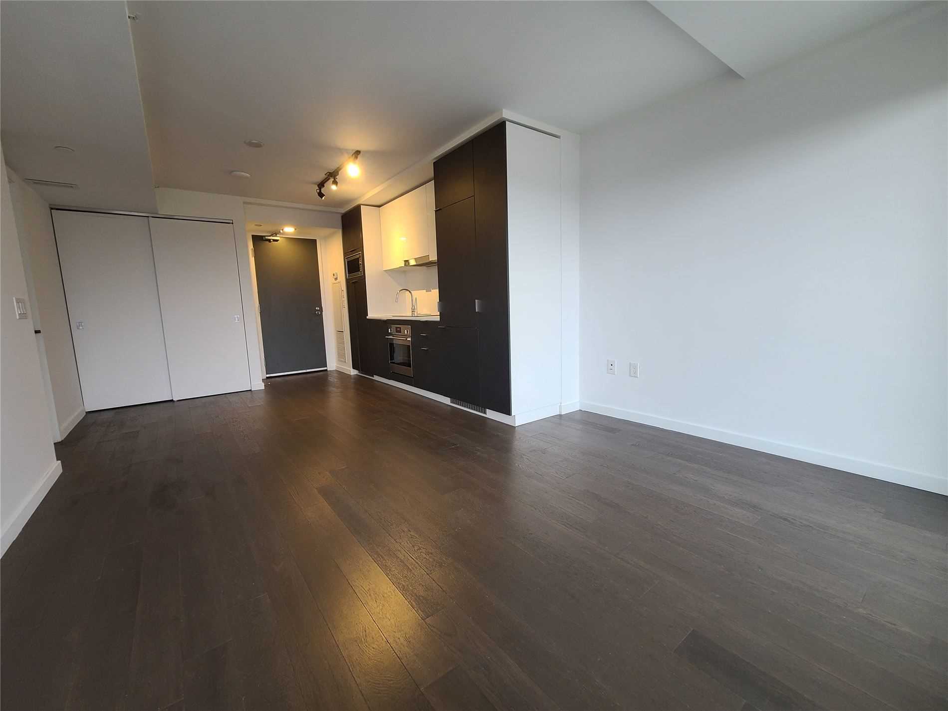 170 Bayview Avenue #715