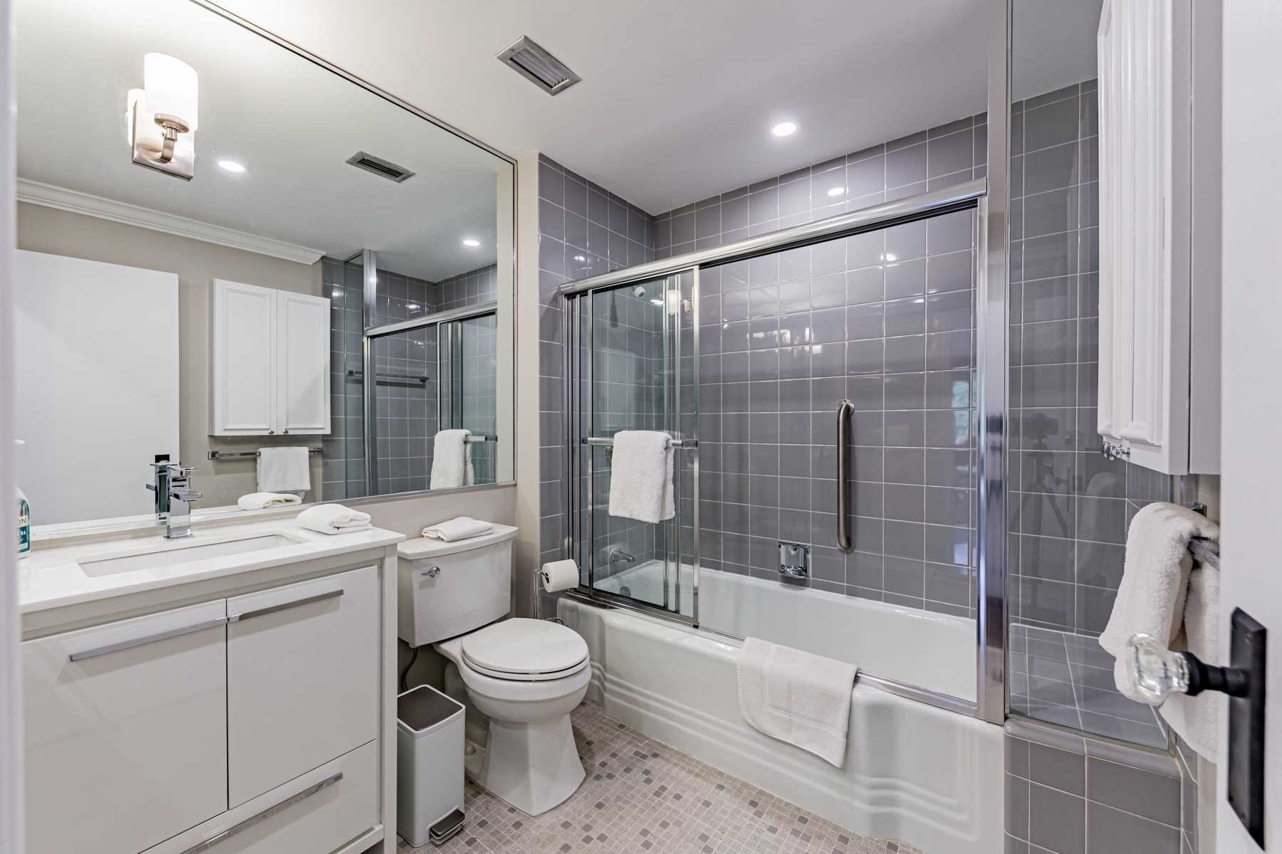 619 Avenue Rd, #201