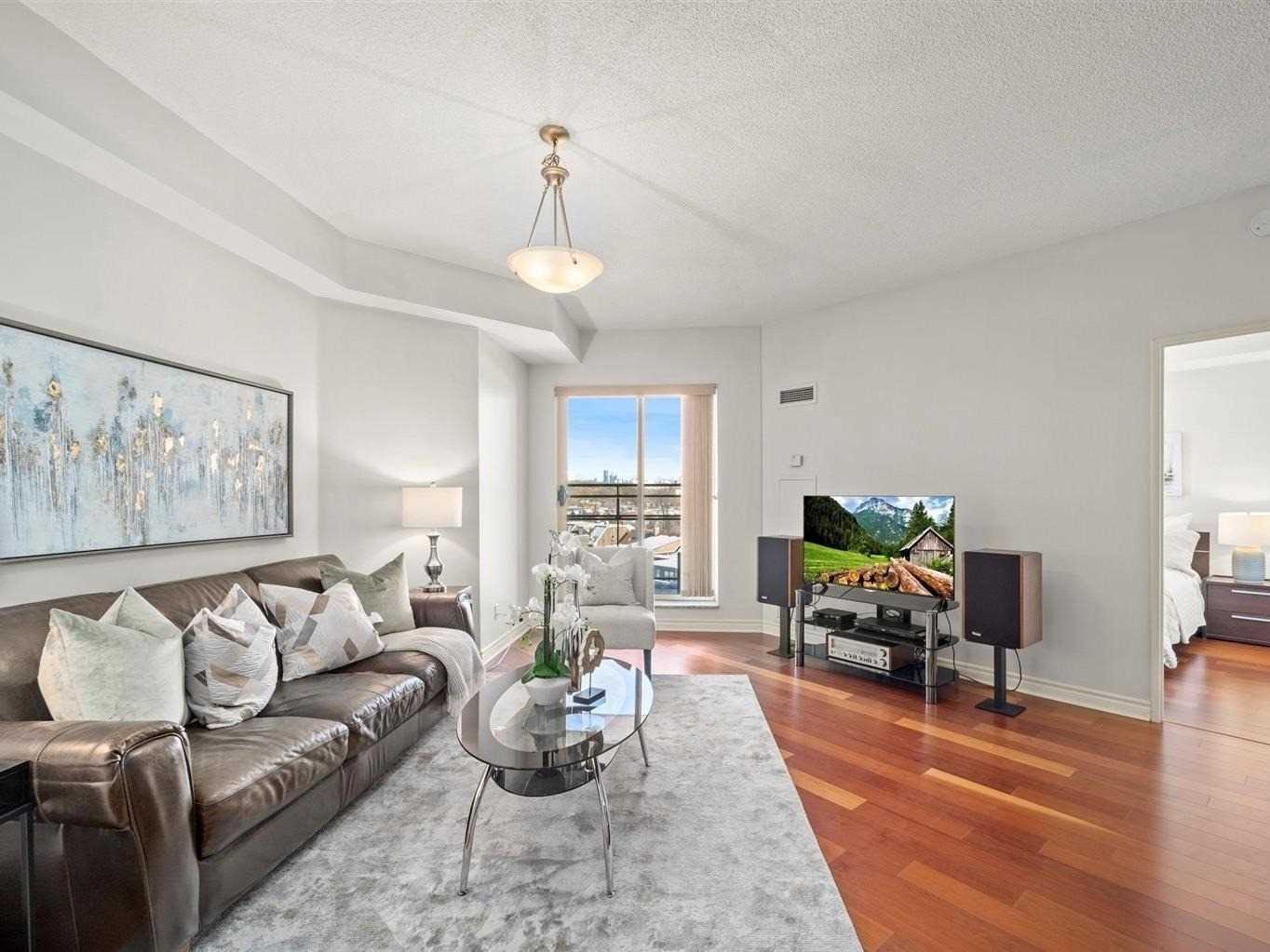 11 Christie St, #604