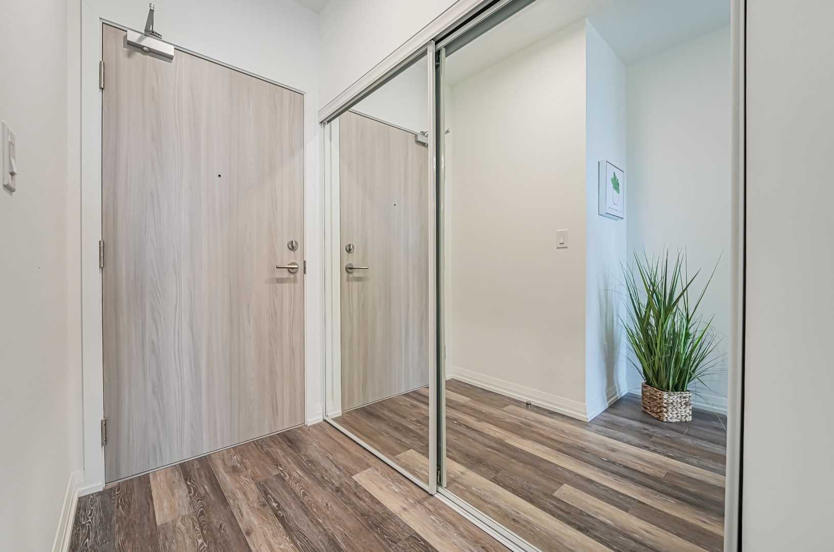 75 Canterbury Pl, #1817