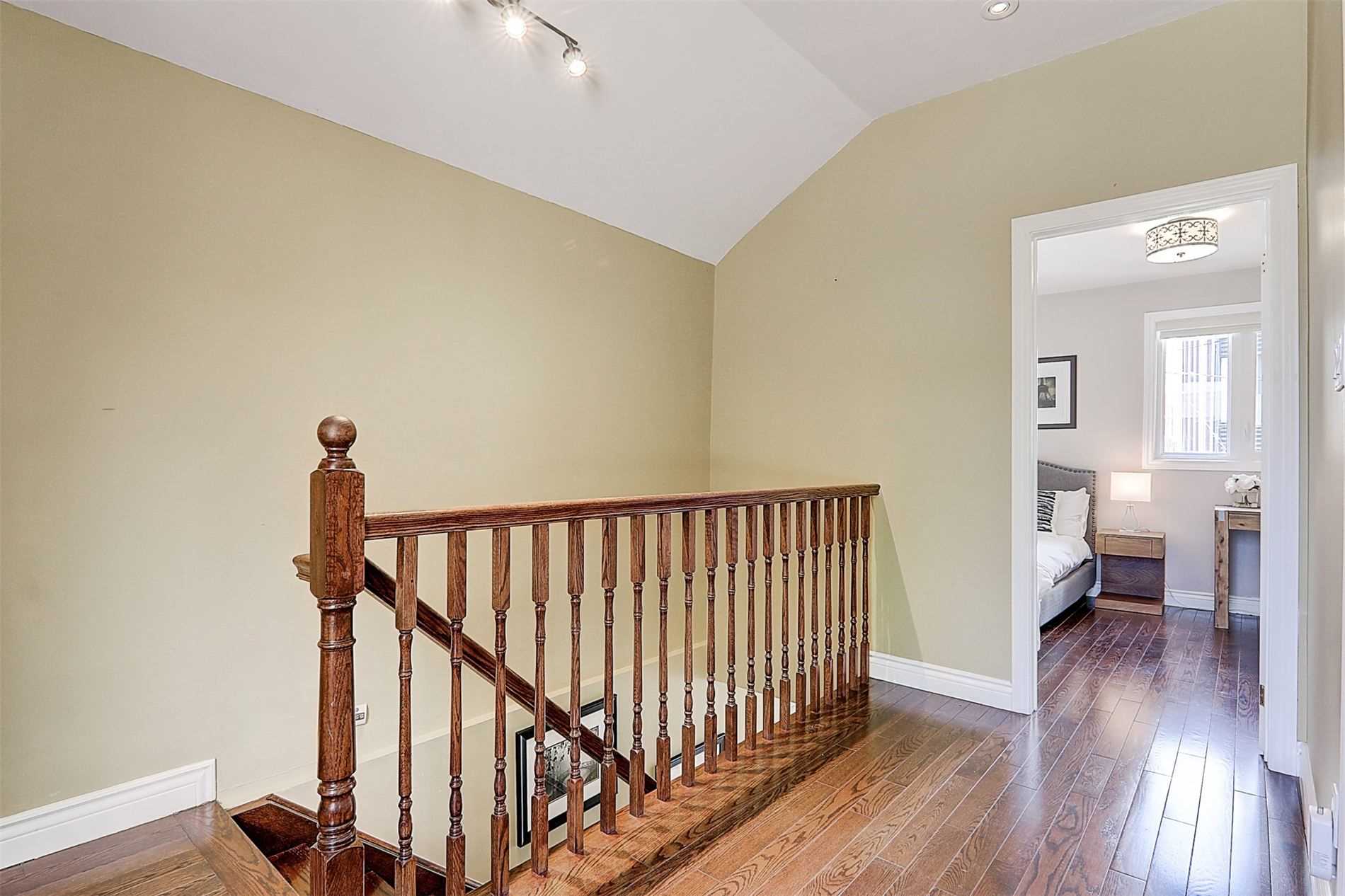 Listing C5849036 - Large Photo # 27