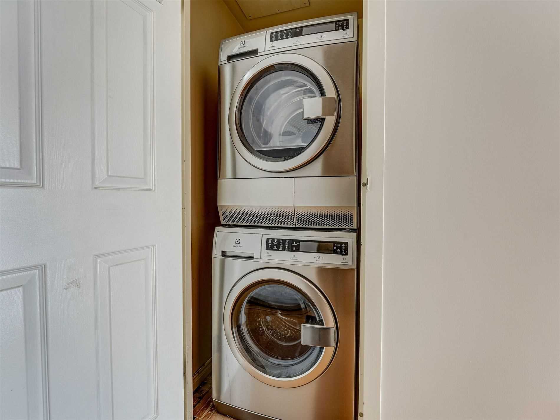 Listing C5850527 - Large Photo # 39