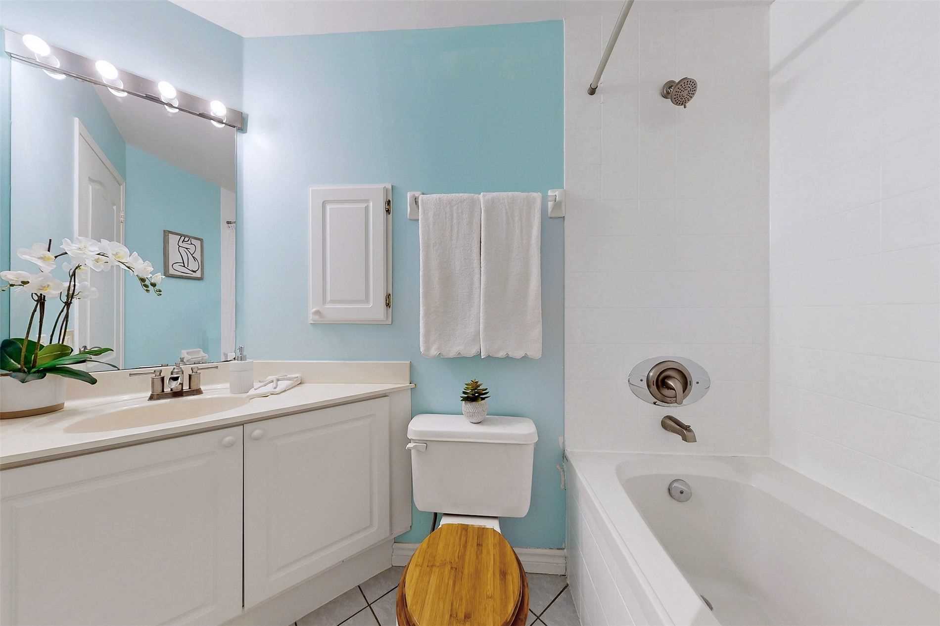 Listing C5850695 - Large Photo # 18