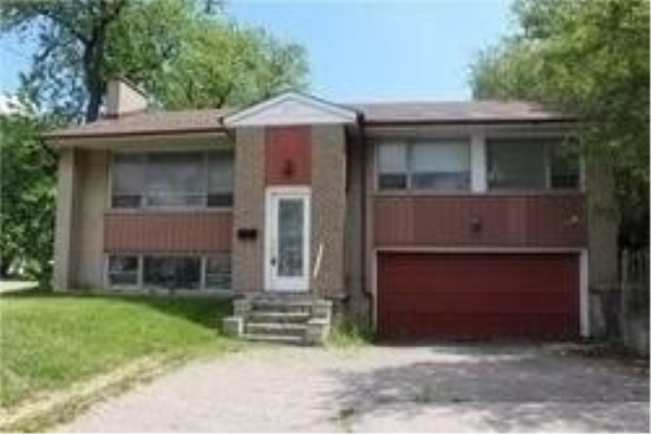 579 Sheppard Ave E, Toronto