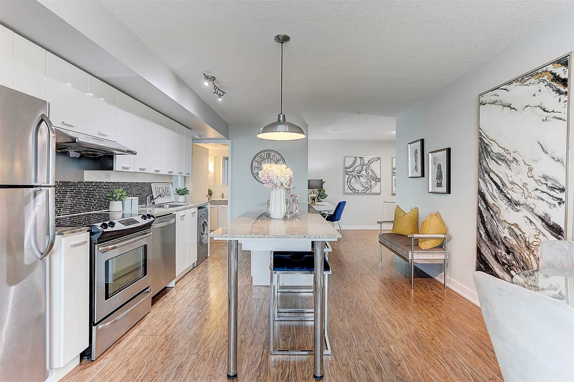33 Singer Court #1211