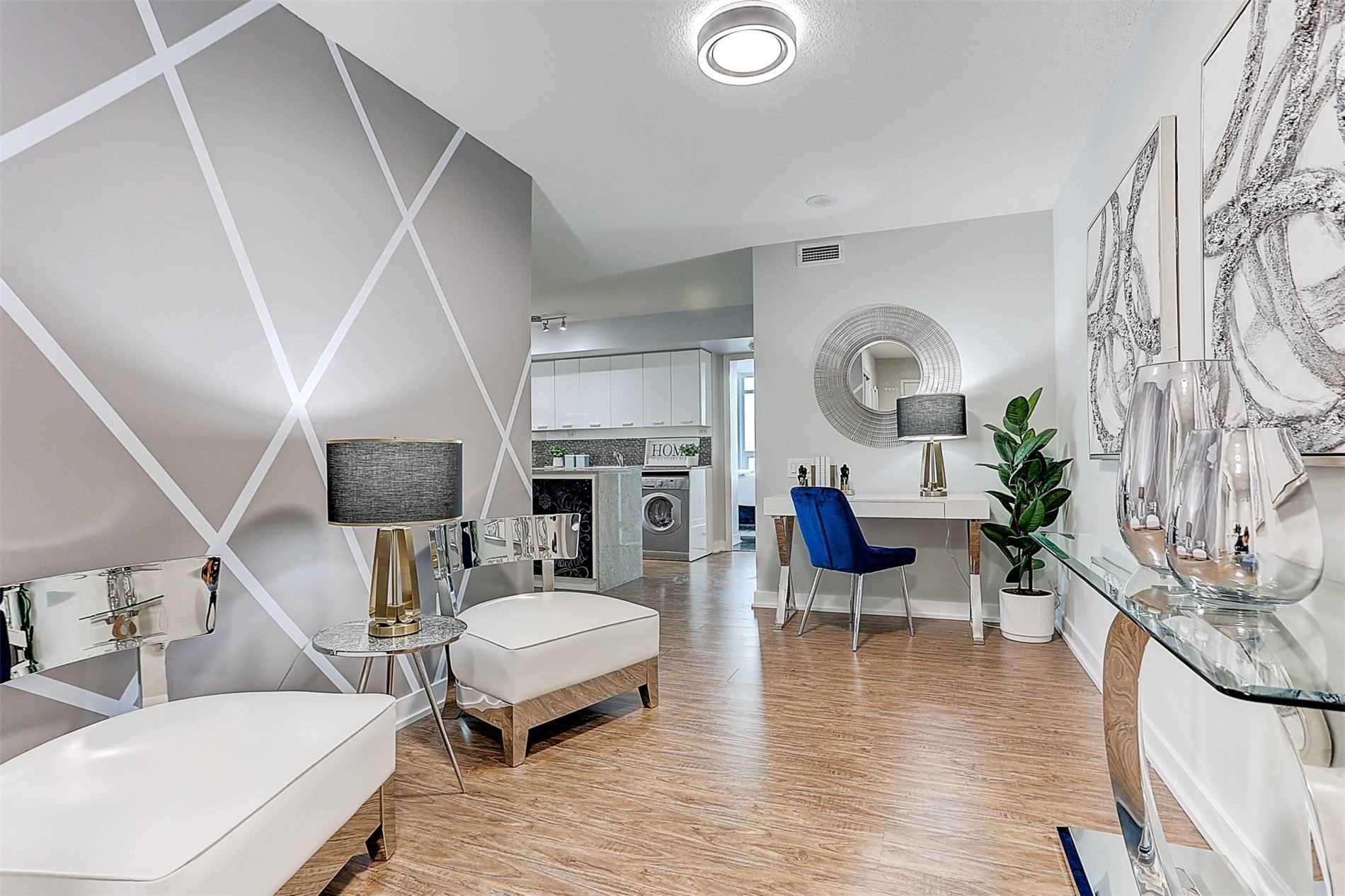 33 Singer Court #1211
