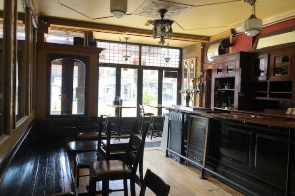 546 College St, Toronto