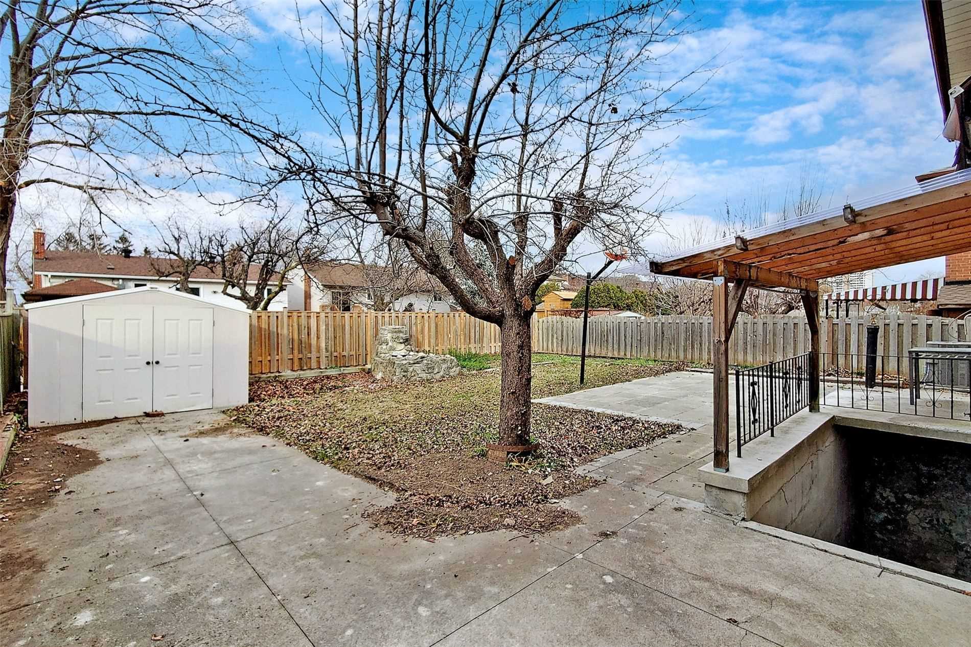 50 Bickerton Crescent