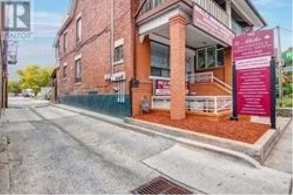 742 Dufferin St, Toronto