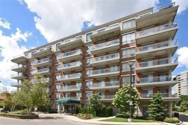 777 Steeles Ave W, Toronto