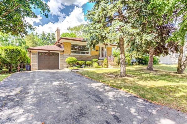 52 Wedgewood Dr, Toronto