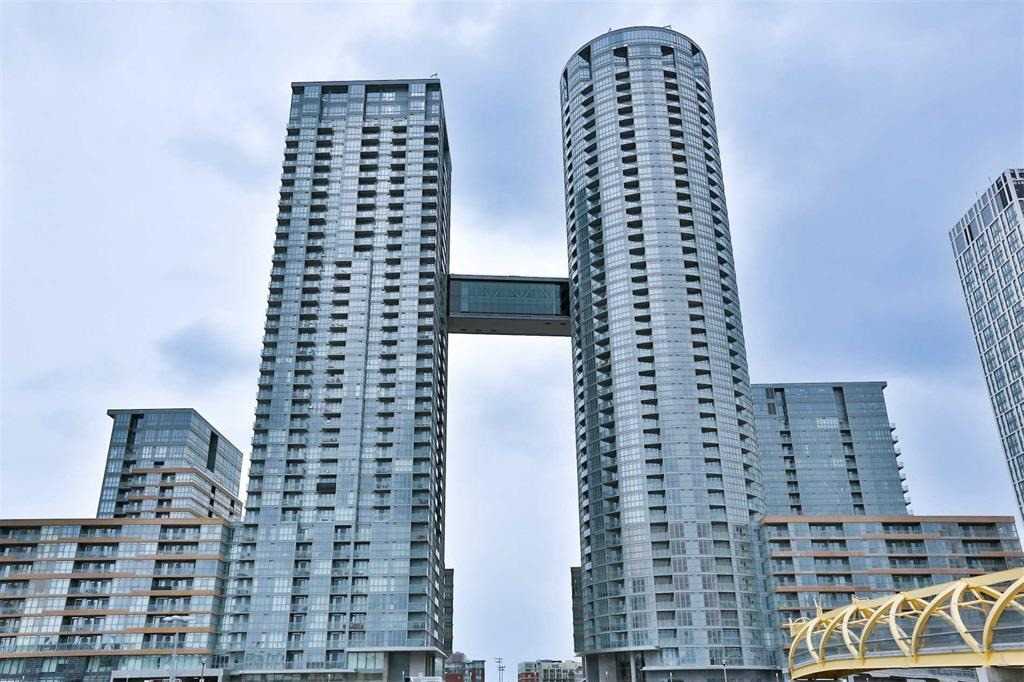 15 Iceboat Terrace, #1611