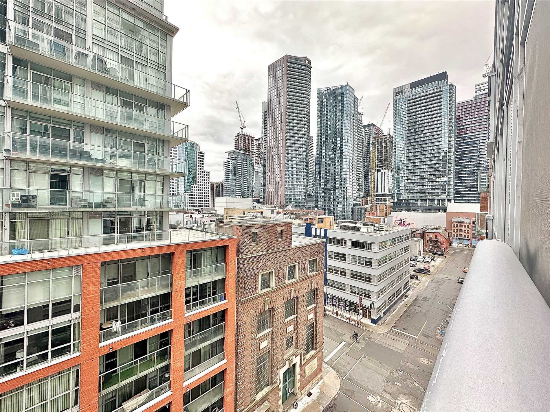 30 Nelson Street #705