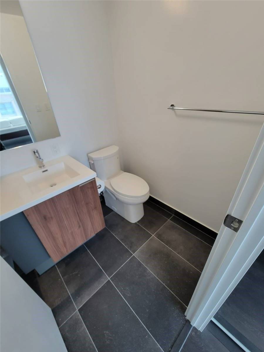 203 College St, #506