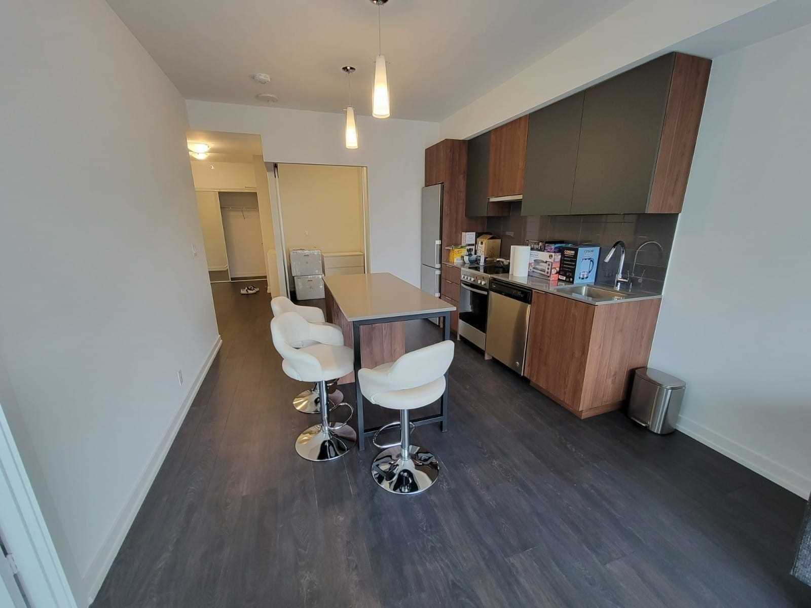 203 College St, #506
