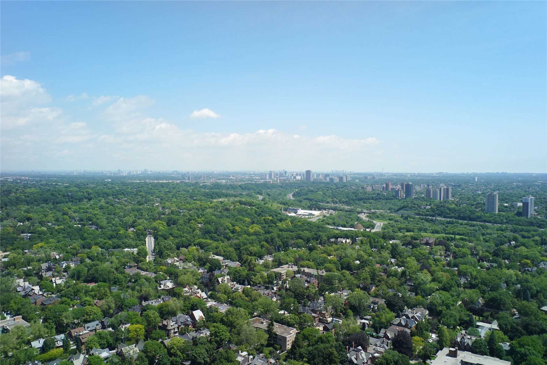 395 Bloor St E, #3407