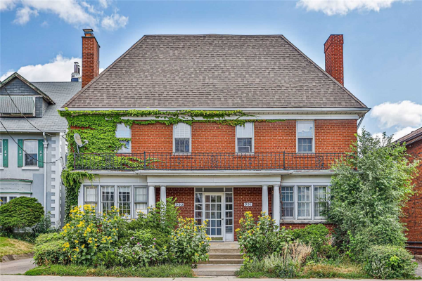 993 Avenue Rd, Toronto